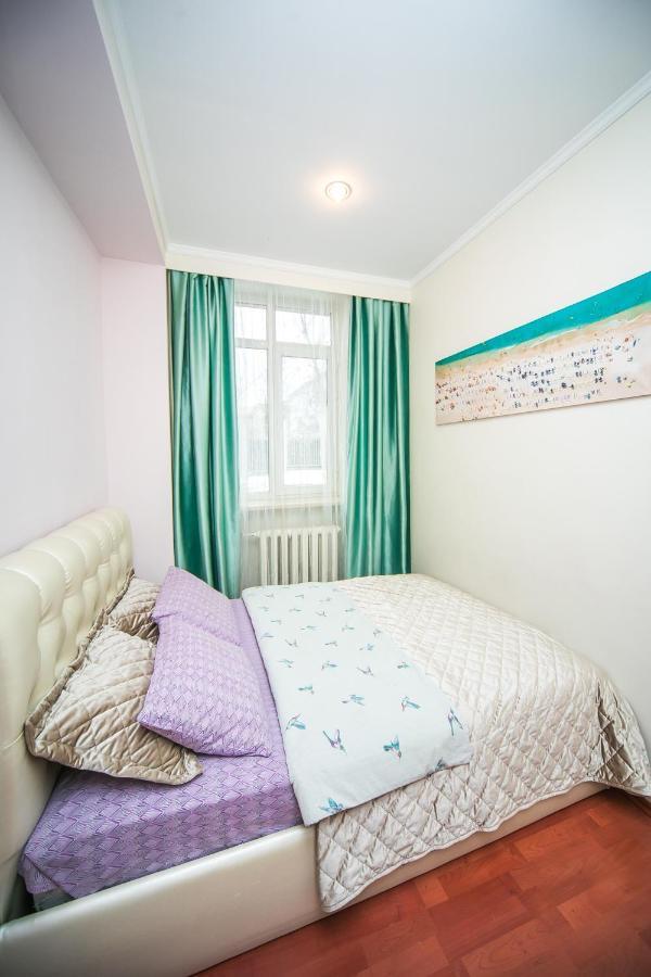 Apartment Ploshchad Pobedy 3 Komnaty Minsk Eksteriør billede